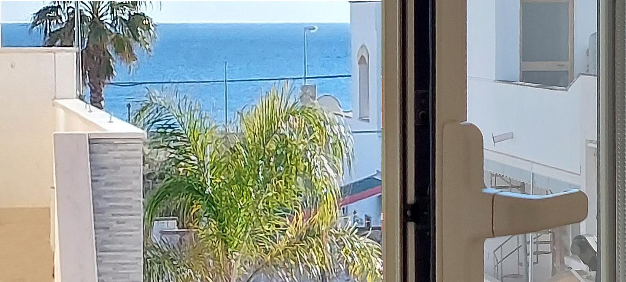 Lovely House Risveglio Fronte Mare マリーナ・ディ・ペスコルーゼ エクステリア 写真